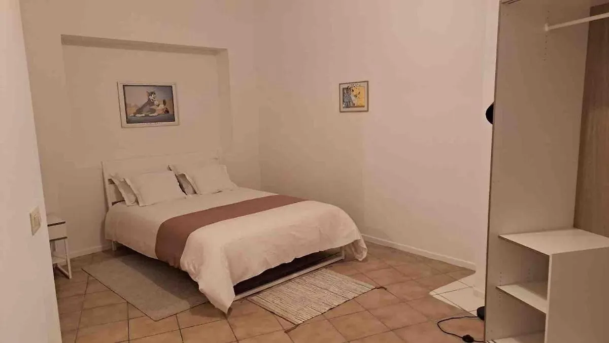 Centre De Bruxelles, Studio B