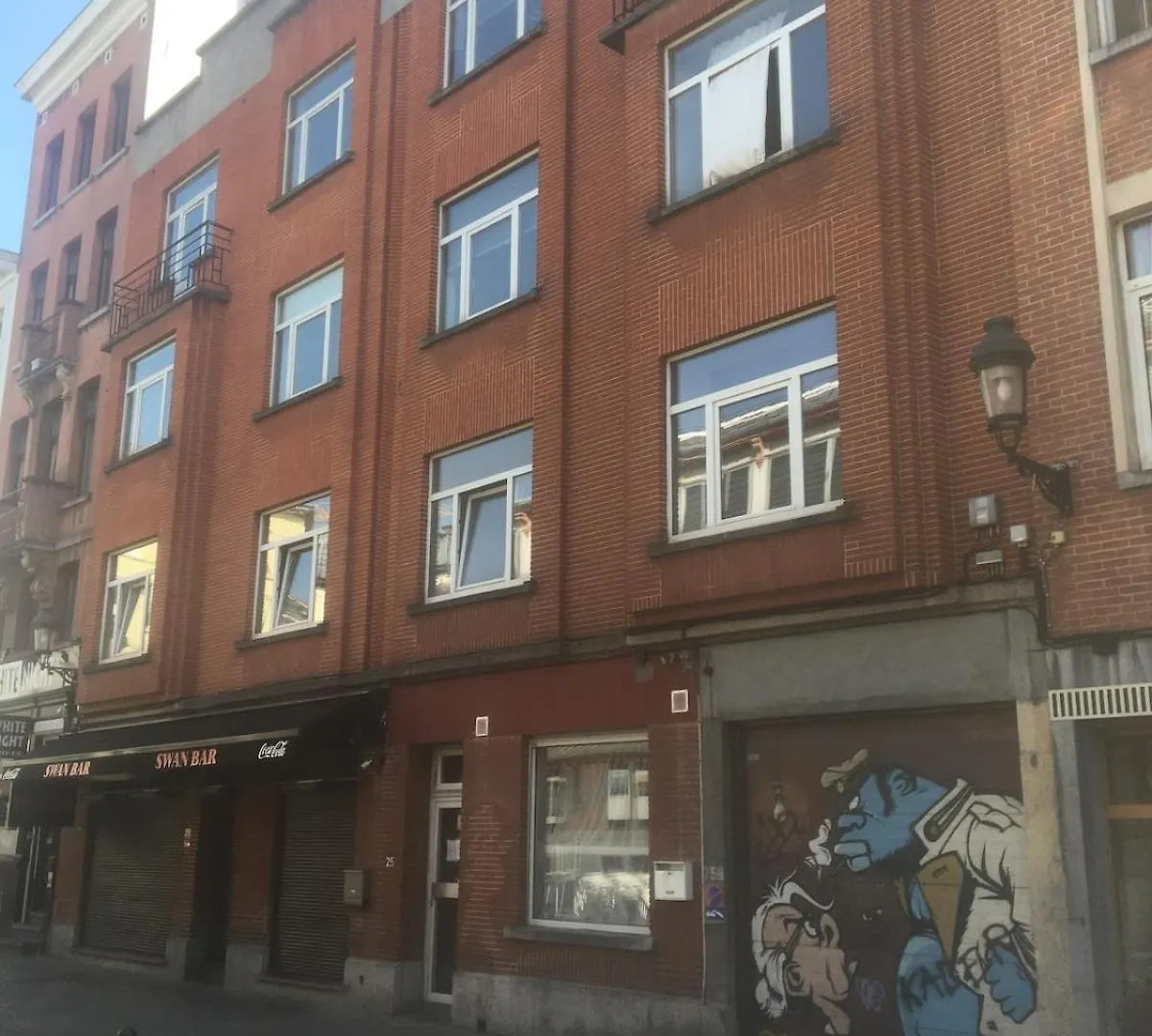 Centre De Bruxelles, Studio B بلجيكا